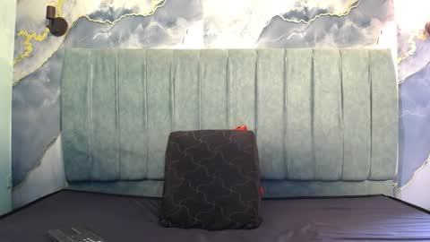 Katalina online show from February 22, 2026, 6:39 pm