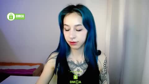 Maca online show from September 10, 2025, 9:04 pm