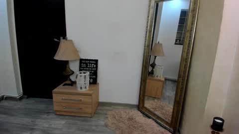 Snapshot of kate_belle chatting on February 7, 2025, 10:30 pm Kate online show from February 7, 2025, 10:30 pm