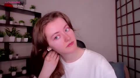 Kate online show from February 16, 2026, 2:40 am