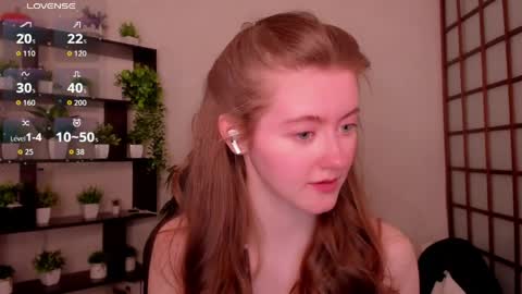 Snapshot of kate_cuddle chatting on April 30, 2026, 2:51 am Kate online show from April 30, 2026, 2:51 am