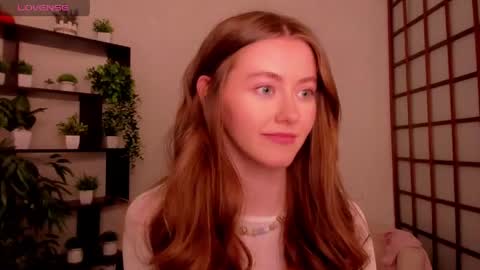 Snapshot of kate_cuddle chatting on May 20, 2026, 2:40 am Kate online show from May 20, 2026, 2:40 am