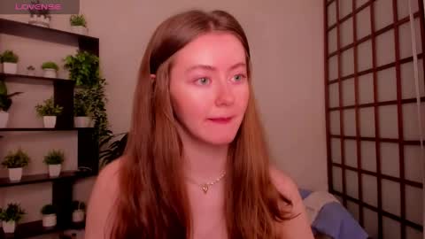 Snapshot of kate_cuddle chatting on May 28, 2026, 2:20 am Kate online show from May 28, 2026, 2:20 am
