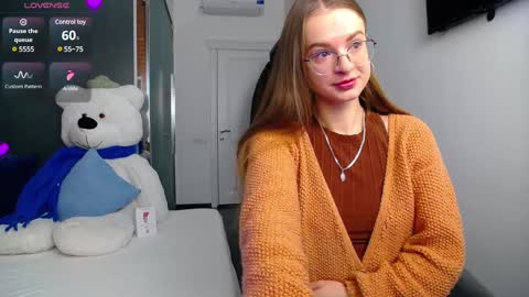 Snapshot of kate_jonson chatting on December 4, 2024, 8:01 am .Be kind and gentle with me and I will do my best for you. online show from December 4, 2024, 8:01 am