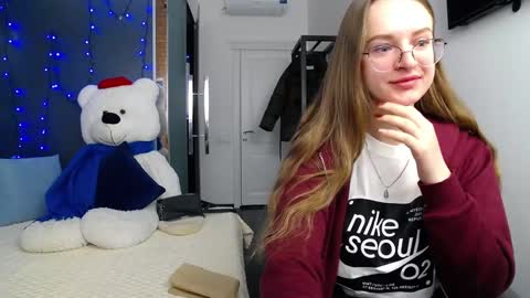 Snapshot of kate_jonson chatting on December 13, 2024, 8:20 am .Be kind and gentle with me and I will do my best for you. online show from December 13, 2024, 8:20 am