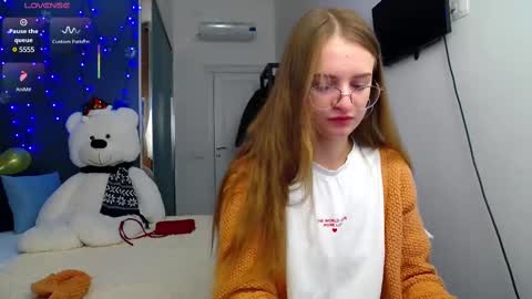 Snapshot of kate_jonson chatting on February 15, 2025, 7:38 am .Be kind and gentle with me and I will do my best for you. online show from February 15, 2025, 7:38 am