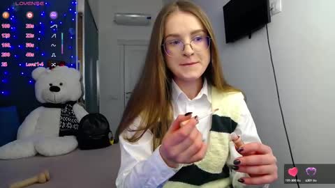 Snapshot of kate_jonson chatting on March 3, 2025, 12:27 pm .Be kind and gentle with me and I will do my best for you. online show from March 3, 2025, 12:27 pm