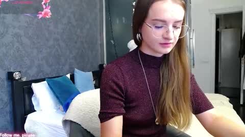 Snapshot of kate_jonson chatting on September 19, 2025, 7:10 am .Be kind and gentle with me and I will do my best for you. online show from September 19, 2025, 7:10 am