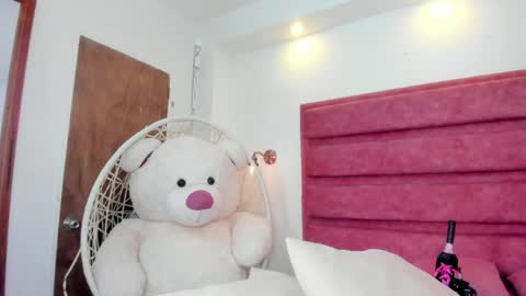 Snapshot of kate_lua chatting on May 10, 2026, 3:17 pm kate lua online show from May 10, 2026, 3:17 pm