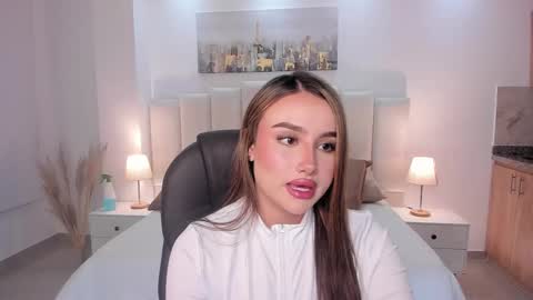 kate_rous online show from December 1, 2025, 7:24 am