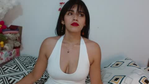 kateangelly online show from May 7, 2026, 3:01 am