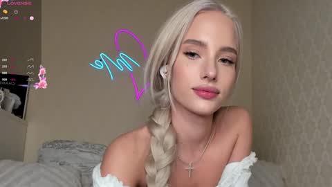 Snapshot of katebremar chatting on January 22, 2025, 12:06 am online show from January 22, 2025, 12:06 am