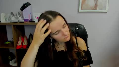 Kate  online show from September 21, 2025, 6:37 am