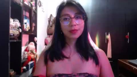 Kateeen18 online show from April 6, 2026, 4:10 am