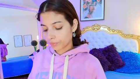 katee Martinez online show from April 18, 2026, 2:43 pm