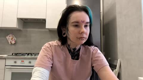 Milana online show from February 13, 2026, 6:53 am