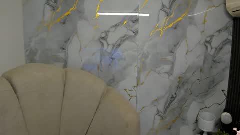 Im Katherine but call me Kate  online show from October 2, 2025, 12:34 pm