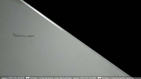 love meeee online show from January 5, 2025, 2:52 pm