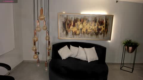 K A T E  online show from February 5, 2026, 9:03 am