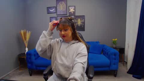 Kate online show from January 7, 2025, 6:14 pm