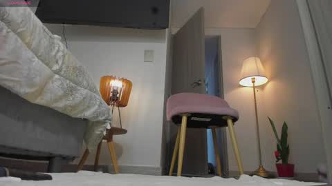 Kathee Saenz online show from April 17, 2026, 3:15 pm