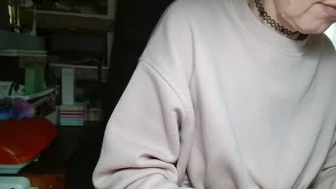 Snapshot of kathleenedwards chatting on May 22, 2026, 10:43 am Kathleen online show from May 22, 2026, 10:43 am