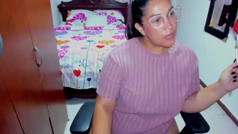 Snapshot of kathya_rabbit chatting on September 18, 2025, 3:30 am Kathye online show from September 18, 2025, 3:30 am