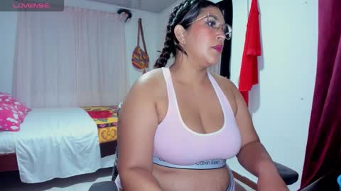 Snapshot of kathya_rabbit chatting on October 10, 2025, 2:10 am Kathye online show from October 10, 2025, 2:10 am