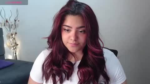 kathygonzalez_ online show from February 18, 2025, 5:21 pm