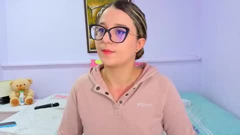 Khaterine online show from October 27, 2025, 11:58 am