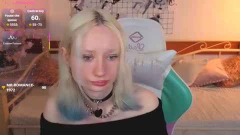 Snapshot of katia_kim chatting on March 9, 2026, 6:28 am Katia online show from March 9, 2026, 6:28 am