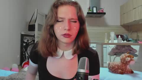 KatieNPZD online show from April 28, 2026, 2:27 am