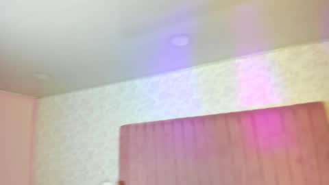 katiawilson  online show from February 12, 2026, 1:17 pm