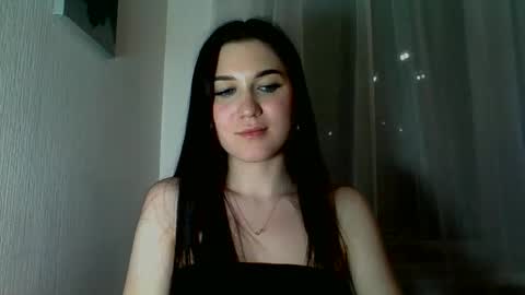 katie_foxi online show from May 10, 2026, 10:15 pm