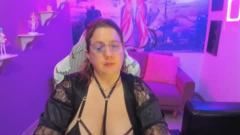 katerin Joness online show from December 6, 2024, 3:55 pm