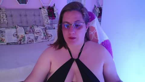 katerin Joness online show from January 24, 2025, 8:11 pm