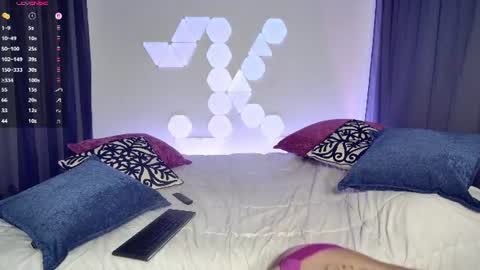 Katie Kross online show from June 30, 2026, 4:08 pm