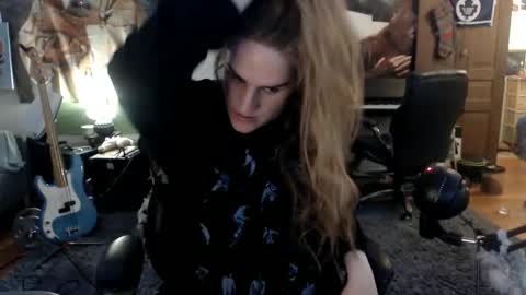 Katie online show from May 1, 2026, 3:55 am