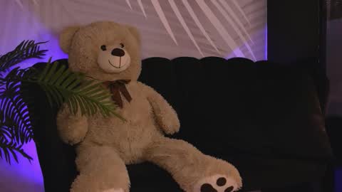 Snapshot of katjolie chatting on February 20, 2026, 8:42 pm KatJolie online show from February 20, 2026, 8:42 pm