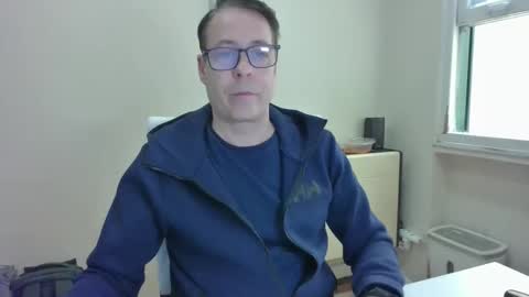 Snapshot of katoamad chatting on April 11, 2026, 10:41 am katoamad online show from April 11, 2026, 10:41 am