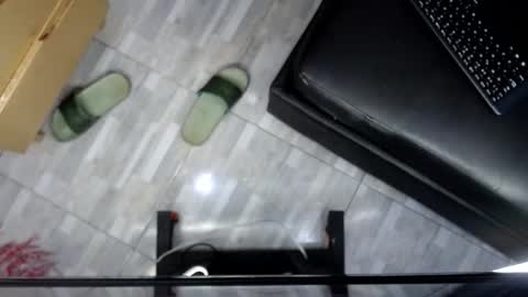 KatrinneHott online show from November 16, 2025, 7:30 pm