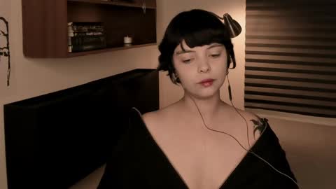 katsuro online show from April 15, 2026, 7:58 pm