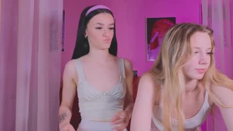 katt_yy online show from February 23, 2025, 6:45 pm