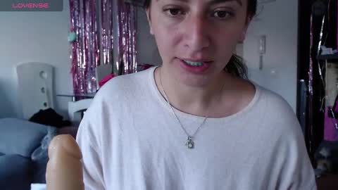 Snapshot of kattie_love chatting on March 1, 2025, 12:01 pm kattie online show from March 1, 2025, 12:01 pm