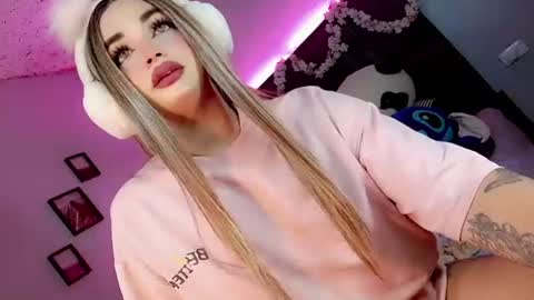 Snapshot of kattie_sweet_ chatting on October 24, 2025, 10:50 pm kattie_sweet_ online show from October 24, 2025, 10:50 pm