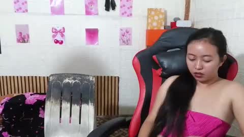 kattie  labjoy online show from April 21, 2026, 2:56 pm