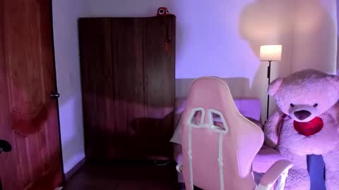 katty__0 online show from March 22, 2026, 9:23 am