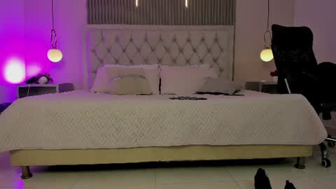 katty_cute19 online show from July 10, 2026, 4:17 am