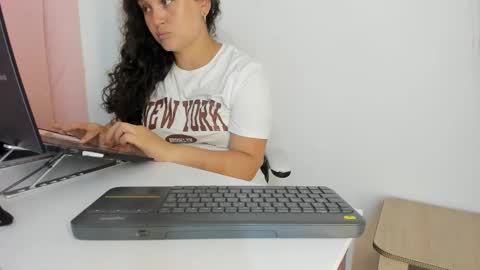 Katty online show from January 18, 2026, 8:23 pm