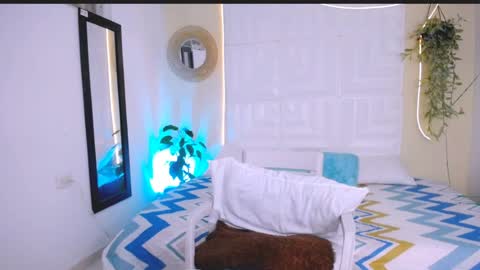 katty online show from April 7, 2026, 4:57 am